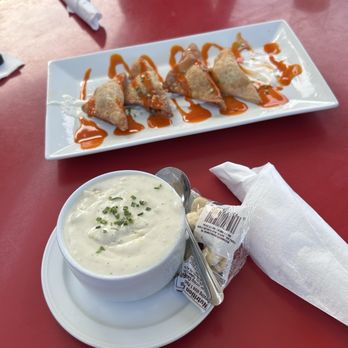 Jealous Monk - Clam chowder - Beer Gardens Near Me - Mystic, Connecticut