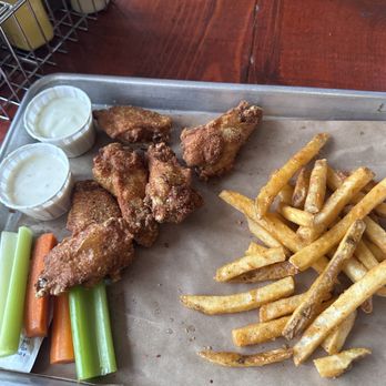 Flats Beer Garden - Beer Bar Near Me - Golden, Colorado Flats Beer Garden - Beer Bar Near Me - Golden, Colorado