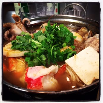 Boiling Avenue - #3 Seafood Medium - Hot Pot Near Me - Sacramento, California Boiling Avenue - #3 Seafood Medium - Hot Pot Near Me - Sacramento, California
