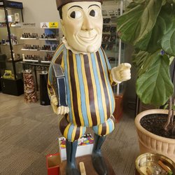 Marcella's Fine Cigars & Tobaccos
