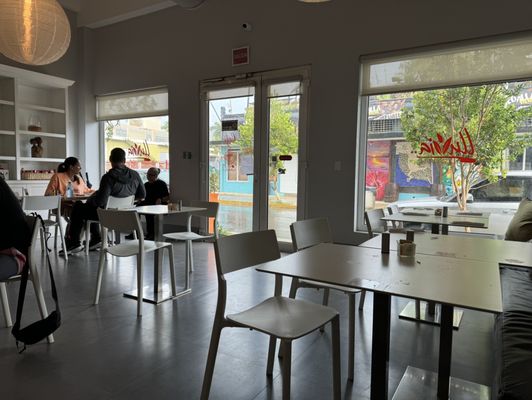 Lluvia Deli Bar & Artefacto by null