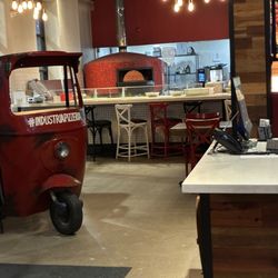 Industria Pizzeria + Bar