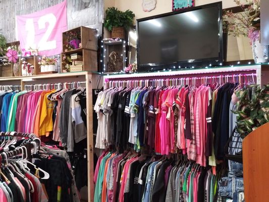 Yard Birds Mall & Storage by null