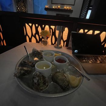element: steak. seafood. pasta. - Fresh oyster selection - Steakhouses Near Me - Sarasota, Florida element: steak. seafood. pasta. - Fresh oyster selection - Steakhouses Near Me - Sarasota, Florida