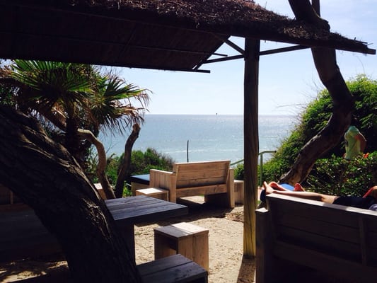 Hotel Hurricane by null