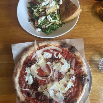 Northstar Café - Beechwold Salad, Margherita Pizza (with prosciutto) - Breakfast & Brunch Near Me - Columbus, Ohio