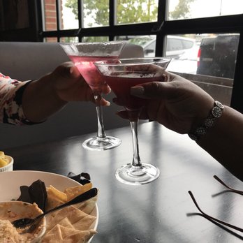Yard House - Cheers pomegranate martini - Bars Near Me - Roseville, California Yard House - Cheers pomegranate martini - Bars Near Me - Roseville, California