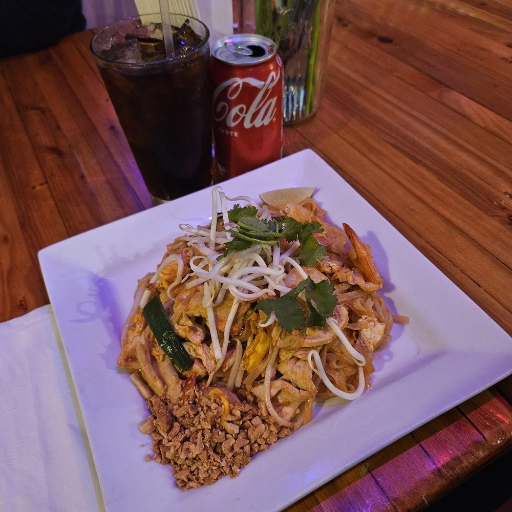 Sunee Thai & Lao Kitchen - 11/1/2024 - Late night after a show dropping into Sunee for some wonderful Pad Thai with chicken & shrimp + a Coke. - Thai Near Me - Portland, Oregon Sunee Thai & Lao Kitchen - 11/1/2024 - Late night after a show dropping into Sunee for some wonderful Pad Thai with chicken & shrimp + a Coke. - Thai Near Me - Portland, Oregon