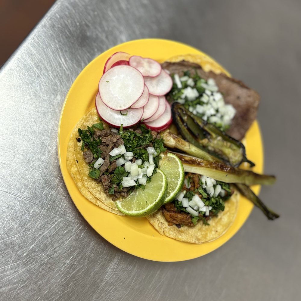 Food from Mi Querido Pueblito