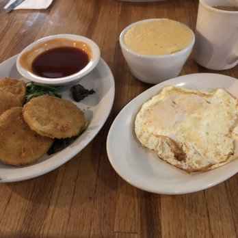 Bumbleberry Flats - Fried Green Tomatoes, Eggs Over Medium, Cheddar Grits - American Near Me - Laughlin, Nevada