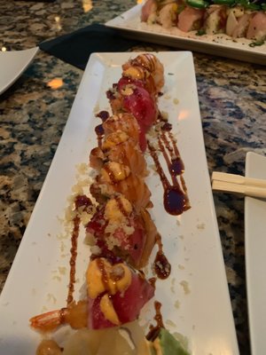 Rock & Rolls Sushi Lounge by null