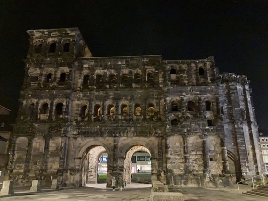 Porta Nigra by null