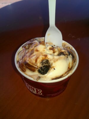 Cold Stone Creamery by null