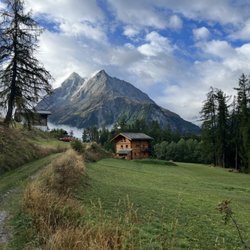 Ryder-Walker Alpine Adventures - On the way from Les Haudères to Villa