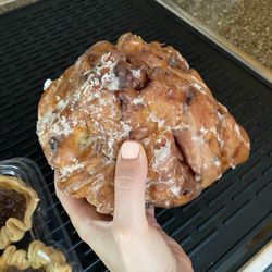 Kawartha Wholesale Bakery - Apple fritter