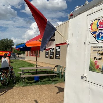 Under The Sun Sno Shack - picnic table to cop a squat - Shaved Ice Near Me - St. Louis, Missouri Under The Sun Sno Shack - picnic table to cop a squat - Shaved Ice Near Me - St. Louis, Missouri