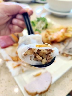 Bánh Cuôn Bún Mộc Ông Ta by null