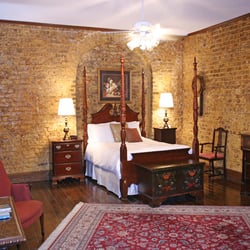 27 State Street Bed and Breakfast - The State Room