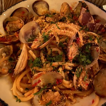 Leuca - Bucatini - Italian Near Me - Brooklyn, New York