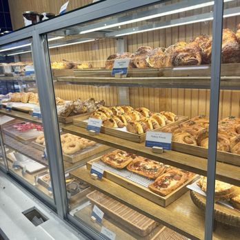 Paris Baguette - more yummy - Bakeries Near Me - Winter Park, Florida