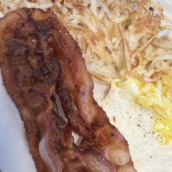 Eli's Cafe and Pancake House - Traditional eggs, bacon & hashbrowns breakfast. - Breakfast & Brunch Near Me - Kenosha, Wisconsin Eli's Cafe and Pancake House - Traditional eggs, bacon & hashbrowns breakfast. - Breakfast & Brunch Near Me - Kenosha, Wisconsin