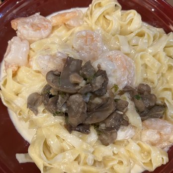 Carrabba's Italian Grill - Fettuccine Alfredo - Italian Near Me - Winston Salem, North Carolina Carrabba's Italian Grill - Fettuccine Alfredo - Italian Near Me - Winston Salem, North Carolina