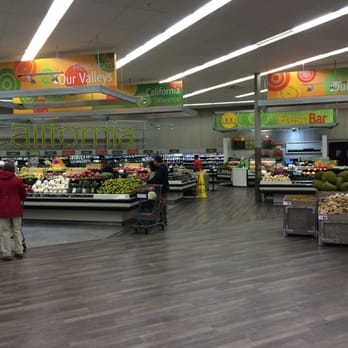 Lucky - The produce department - Grocery Near Me - Daly City, California Lucky - The produce department - Grocery Near Me - Daly City, California