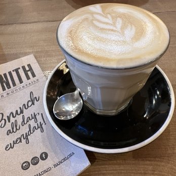 Zenith - Brunch & Cocktails - Vanilla Latte - Breakfast & Brunch Near Me - Porto, 13 Zenith - Brunch & Cocktails - Vanilla Latte - Breakfast & Brunch Near Me - Porto, 13