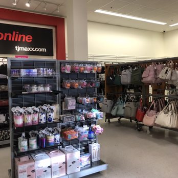 TJ Maxx - Department Stores Near Me - La Canada Flintridge, California