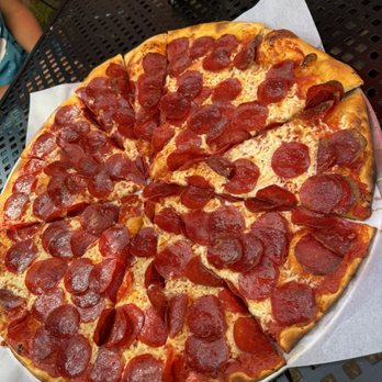 Burattino Brick Oven Pizza - Beef Pepperoni Pizza - A MUST - Pizza Near Me - Carson, California Burattino Brick Oven Pizza - Beef Pepperoni Pizza - A MUST - Pizza Near Me - Carson, California