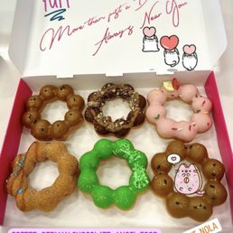 MOCHINUT = all the feels & yummy in my tummy :) MOCHINUT = all the feels & yummy in my tummy :)