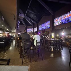 Moose's Draft House - Inside