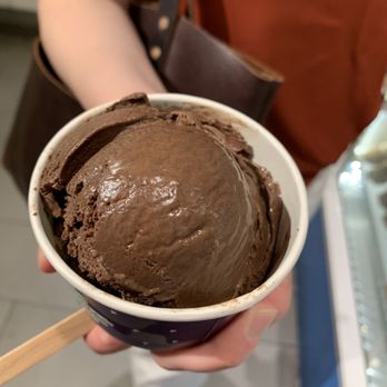Emack and Bolio's - Ice Cream & Frozen Yogurt Near Me - New York, New York
