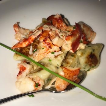 Crowne Pointe Historic Inn - Delicious Dinner. - Bed & Breakfast Near Me - Provincetown, Massachusetts
