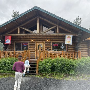Summit Lake Lodge - Hotels Near Me - Moose Pass, Alaska