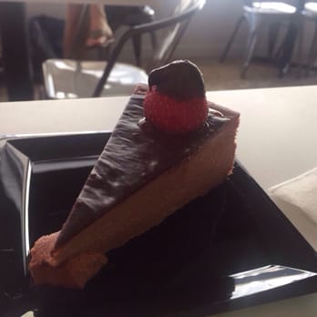 Cake Envy - Strawberry chocolate - Patisserie/Cake Shop Near Me