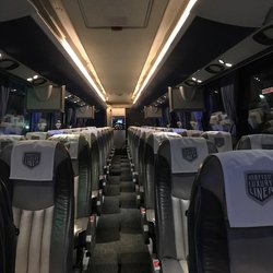 Hampton Luxury Liner Inc. - Luxury Class