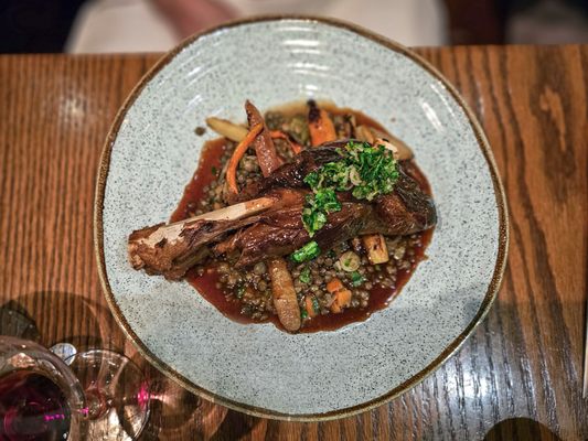Les Cavistes | Bistro Bar à vin Boutique by null