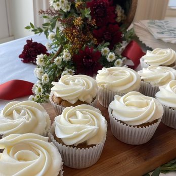 Tom's Market - a tray of cupcakes on a table - Grocery Near Me - Warren, Rhode Island Tom's Market - a tray of cupcakes on a table - Grocery Near Me - Warren, Rhode Island