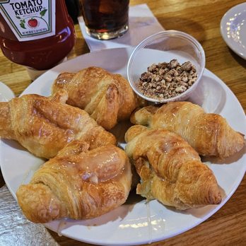 Rafferty's - Nutty Honey Butter Croissants - American Near Me - Cordova, Tennessee