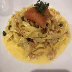 Zia Pina Pizzeria - Fettuccine salmon