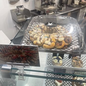 Cinnaholic - Cinnamon roll cake - Bakeries Near Me - Tampa, Florida Cinnaholic - Cinnamon roll cake - Bakeries Near Me - Tampa, Florida