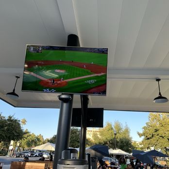 The Yard - Tv outside - Cocktail Bars Near Me - Brentwood, California The Yard - Tv outside - Cocktail Bars Near Me - Brentwood, California