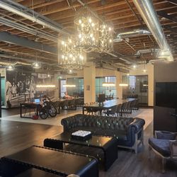 Downtown Works Carlsbad - Nice decor and friendly staff