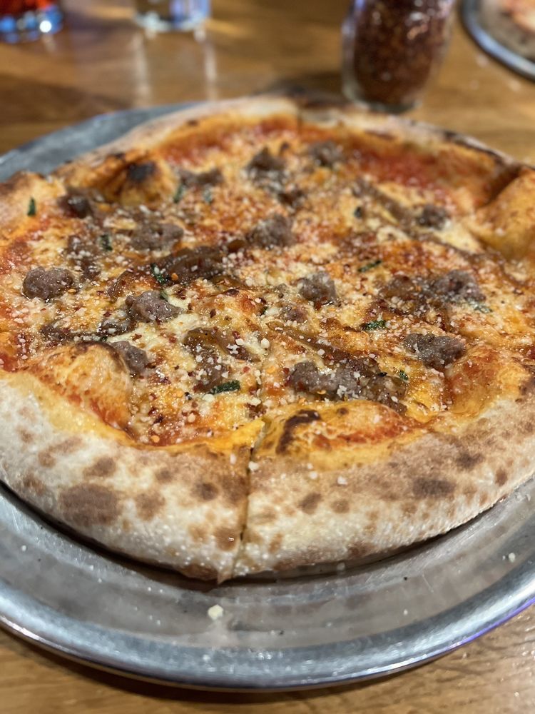 Bella Luna Wood-Fired Pizza