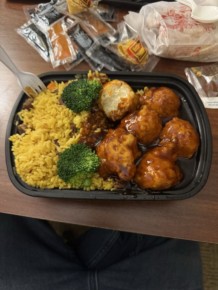 China Wok Logo