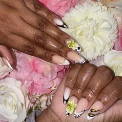 Luxe Nail Bar - My latest set .