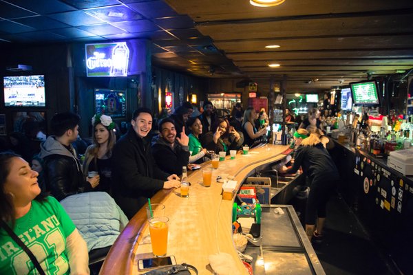 Sneakers Pub by null