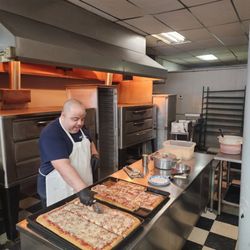 D & J Pizzeria