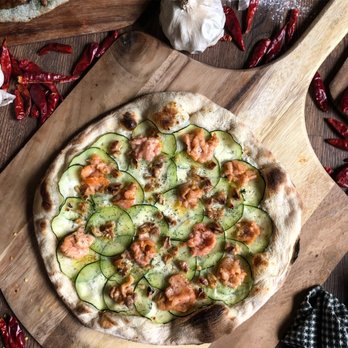 Pizzart - PIZZA EXTRAORDINARIA DE SALMON Y CALABACIN - Pizza Near Me - Arroyomolinos, M